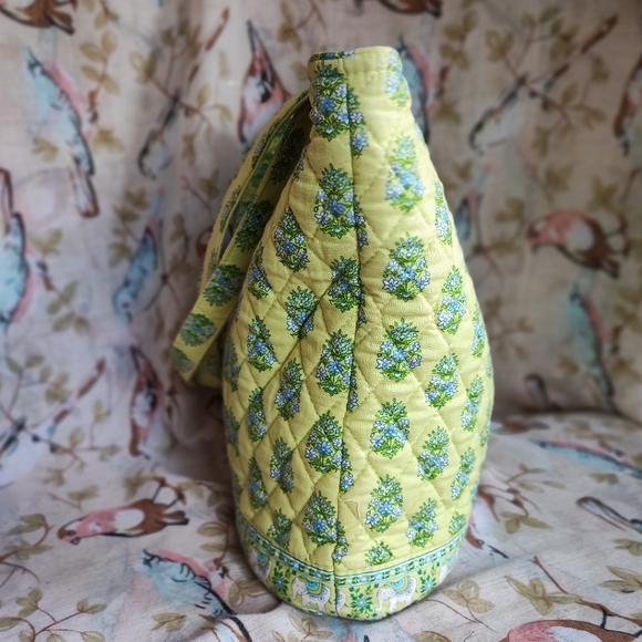 Vera Bradley Citrus Lime Elephant Floral Quilted Tote Handbag Purse FLAW STAINS - Picture 4 of 15